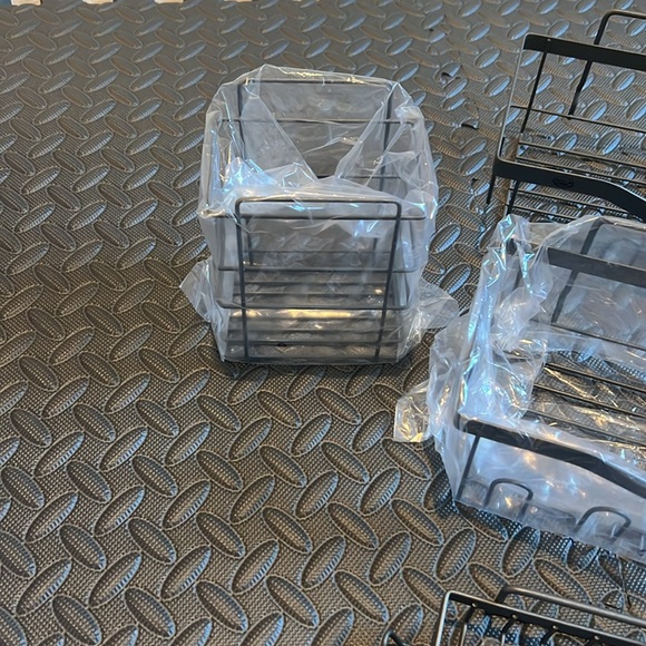 🌸 Shower Caddy 🌸 - Picture 6 of 6